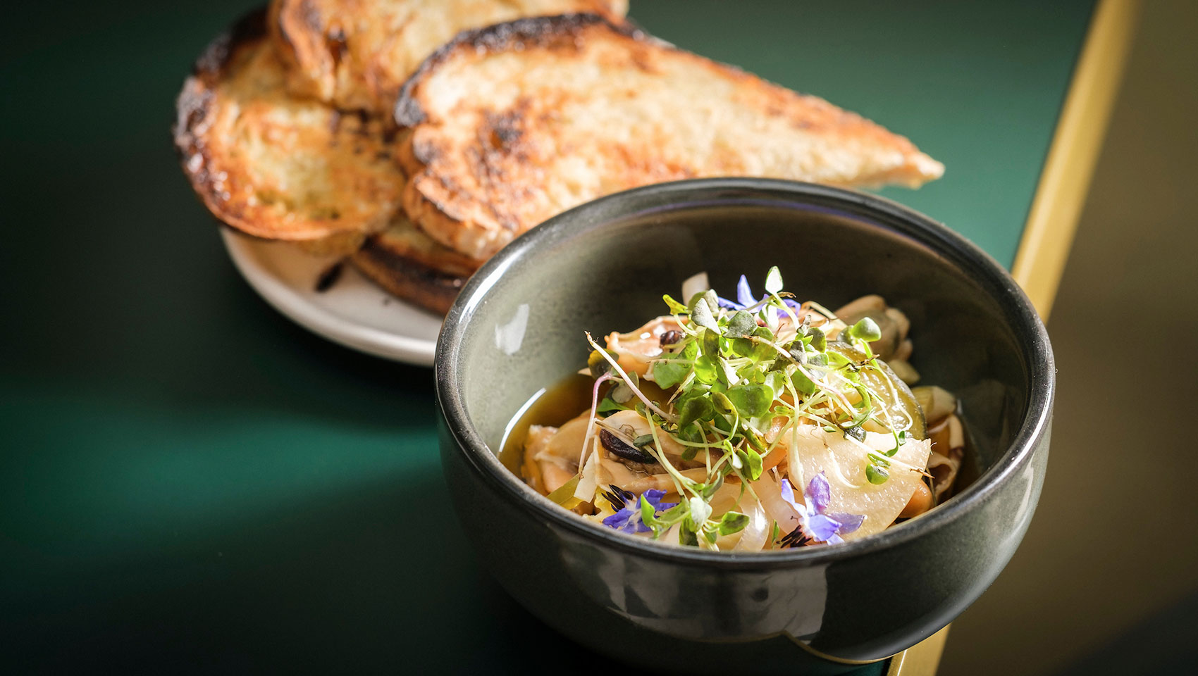 pepe mesa dish